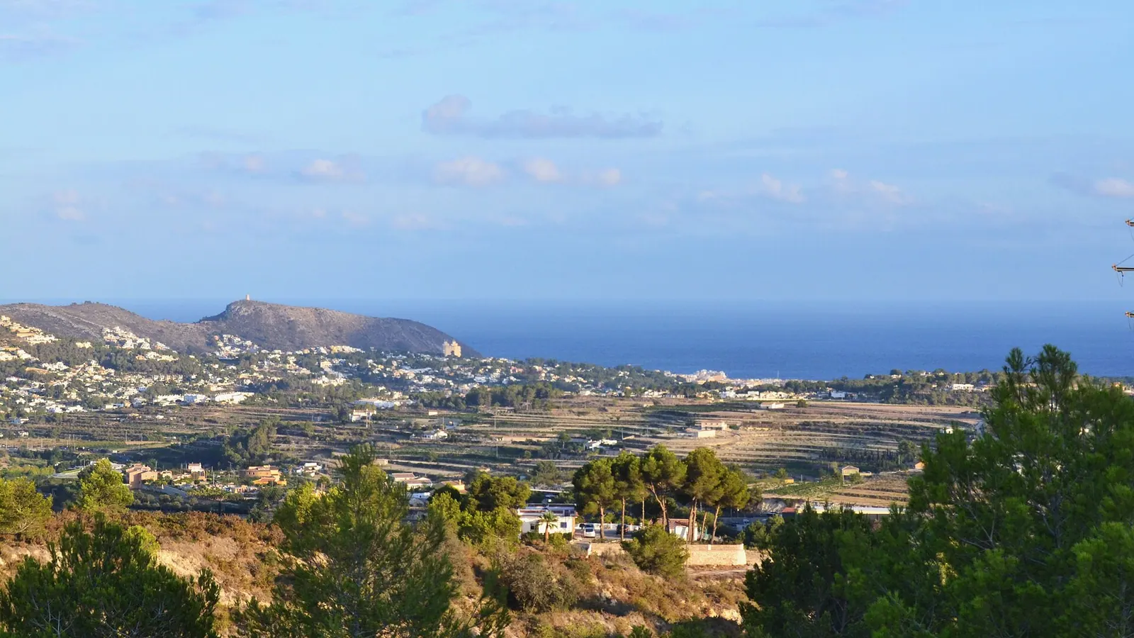 Moraira – Vista cap a Moraira des de l'auditori de Teulada.