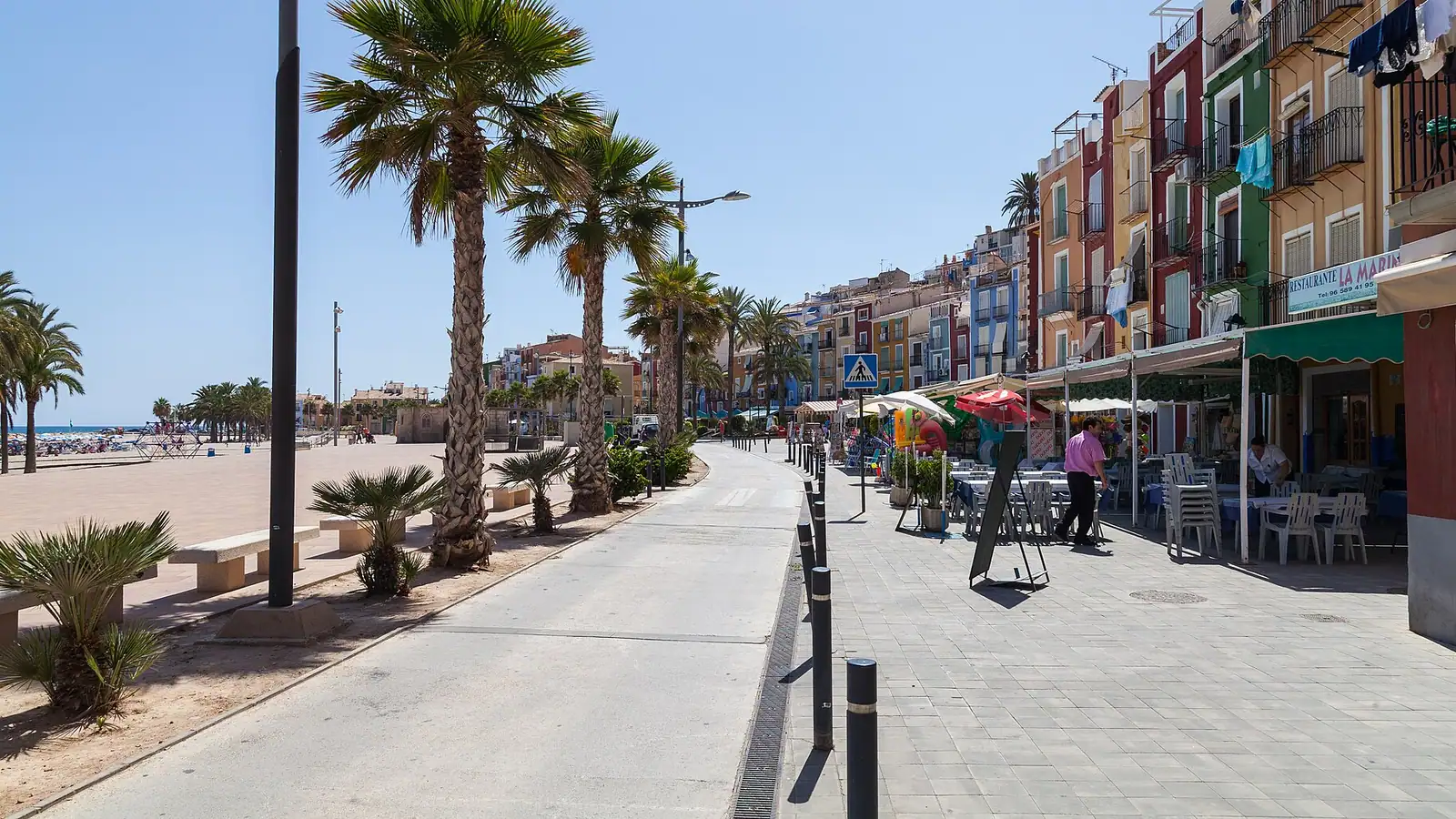 Villajoyosa – Center Beach, Villajoyosa, Spain This is a photo of a historical area listed in the Spanish heritage register of Bienes de Interés Cultural under the reference RI-53-0000586.